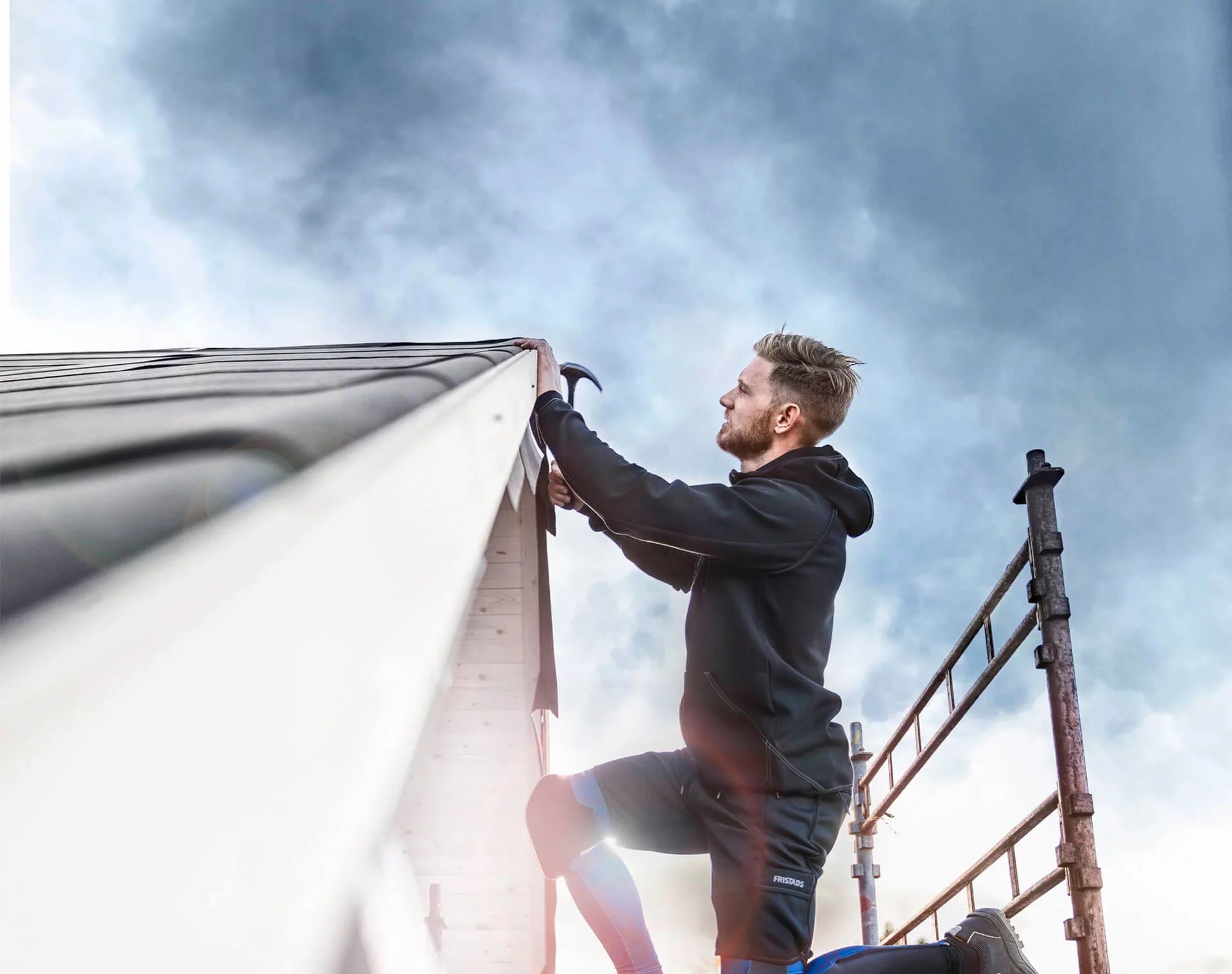 <span id="hs_cos_wrapper_name" class="hs_cos_wrapper hs_cos_wrapper_meta_field hs_cos_wrapper_type_text" style="" data-hs-cos-general-type="meta_field" data-hs-cos-type="text" >En perfekt symbios med enkelhet i centrum</span>