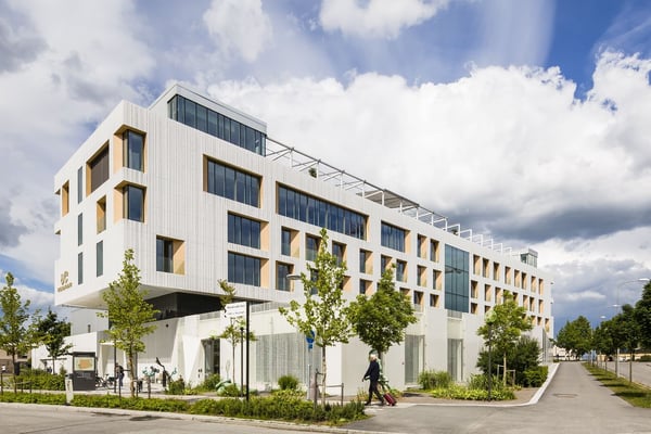 Skandionkliniken flyttar in hos Advania