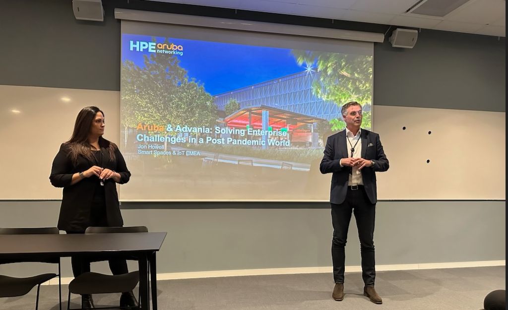 <span id="hs_cos_wrapper_name" class="hs_cos_wrapper hs_cos_wrapper_meta_field hs_cos_wrapper_type_text" style="" data-hs-cos-general-type="meta_field" data-hs-cos-type="text" >Upptäck den moderna fastigheten med IoT</span>