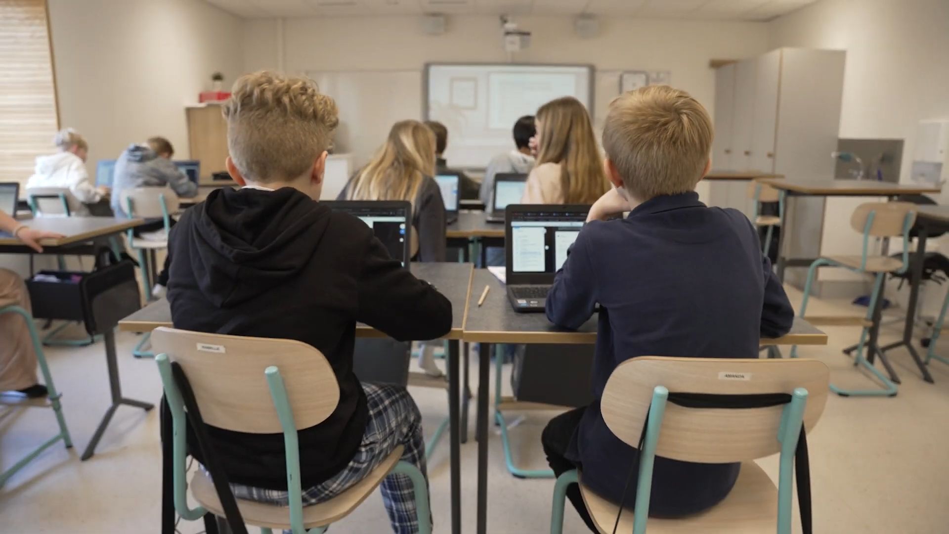 <span id="hs_cos_wrapper_name" class="hs_cos_wrapper hs_cos_wrapper_meta_field hs_cos_wrapper_type_text" style="" data-hs-cos-general-type="meta_field" data-hs-cos-type="text" >Digitalisering förbättrar lärandet</span>