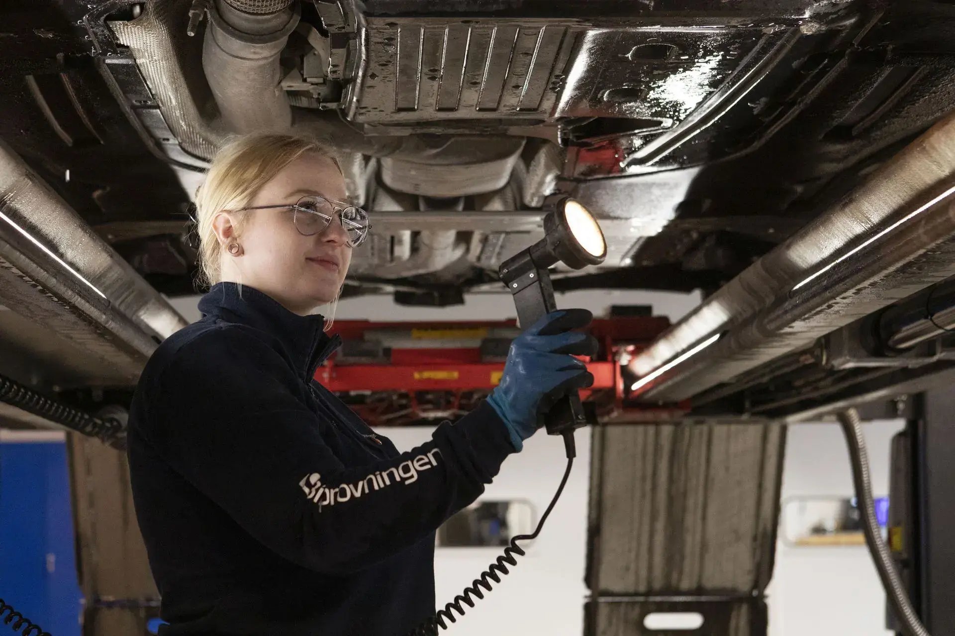 <span id="hs_cos_wrapper_name" class="hs_cos_wrapper hs_cos_wrapper_meta_field hs_cos_wrapper_type_text" style="" data-hs-cos-general-type="meta_field" data-hs-cos-type="text" >Bättre överblick och smidigare IT-drift för Bilprovningen</span>