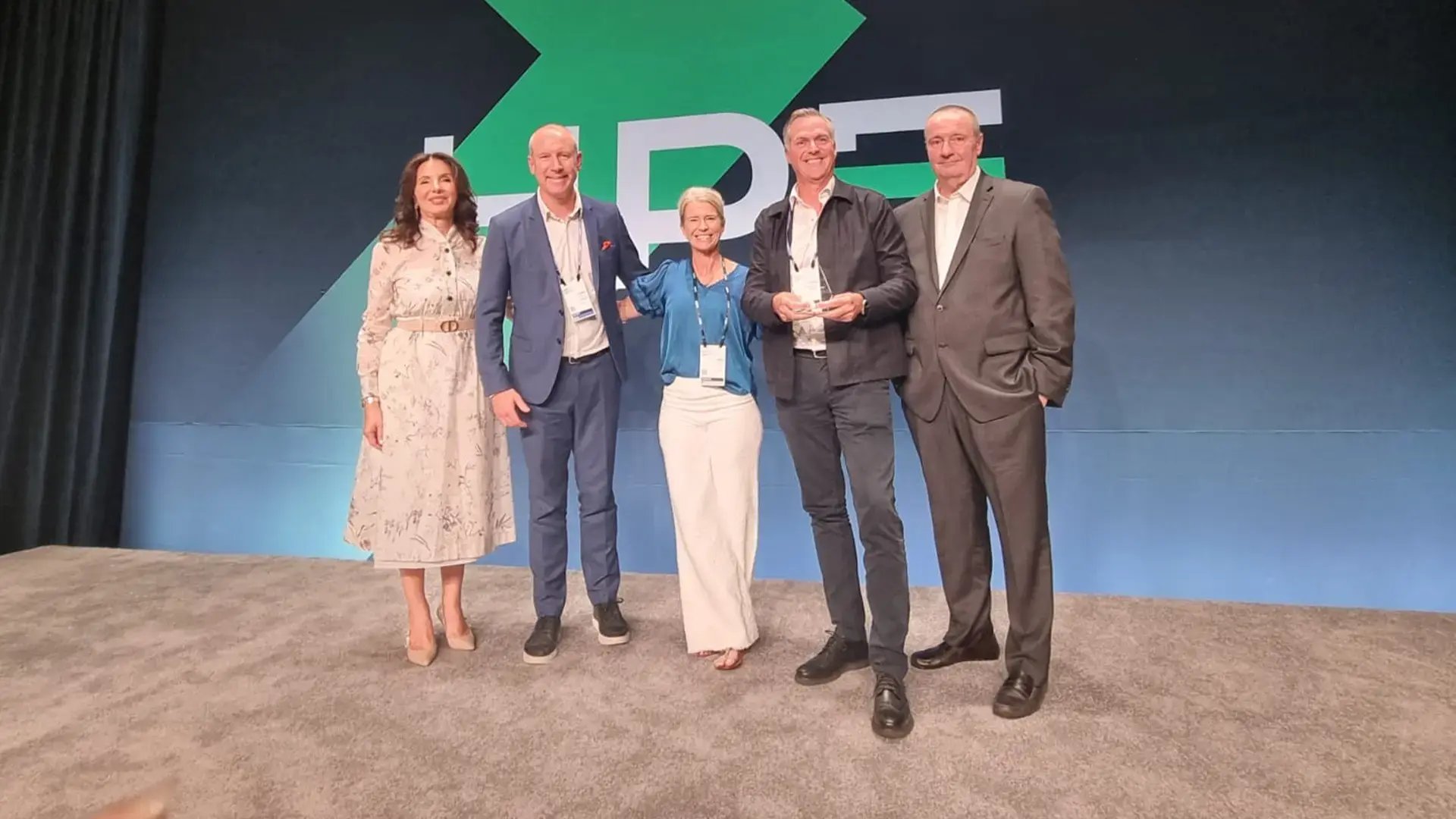 Bild från Las Vegas. På bilden:  Biljana Weber, HPE Senior Vice President and Managing Director for Northern Western Europe Fredrik Lindman, Advania Sweden Business Area Manager Datacenter Linda Swärd, HPE Sweden MD Tomas Wanselius, Advania Sweden MD  Roman Gilg, HPE Director Channel and Distribution for Northern Western Europe