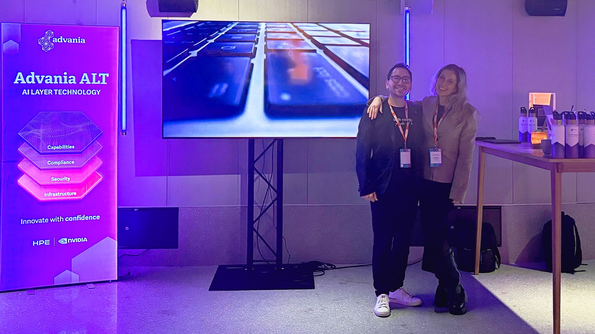 Advanias monter på Breakits AI x SaaS Summit